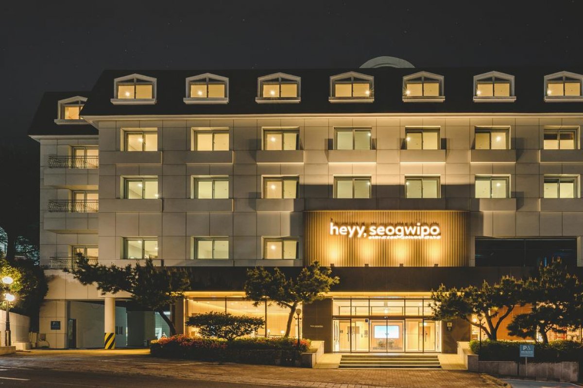 🏠 Heyy, Seogwipo  (서귀포시 중앙로 262-7)