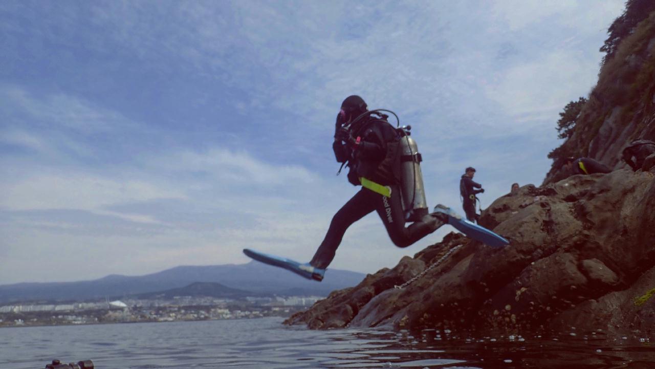 3 tanks mun island,jeju fun diving 