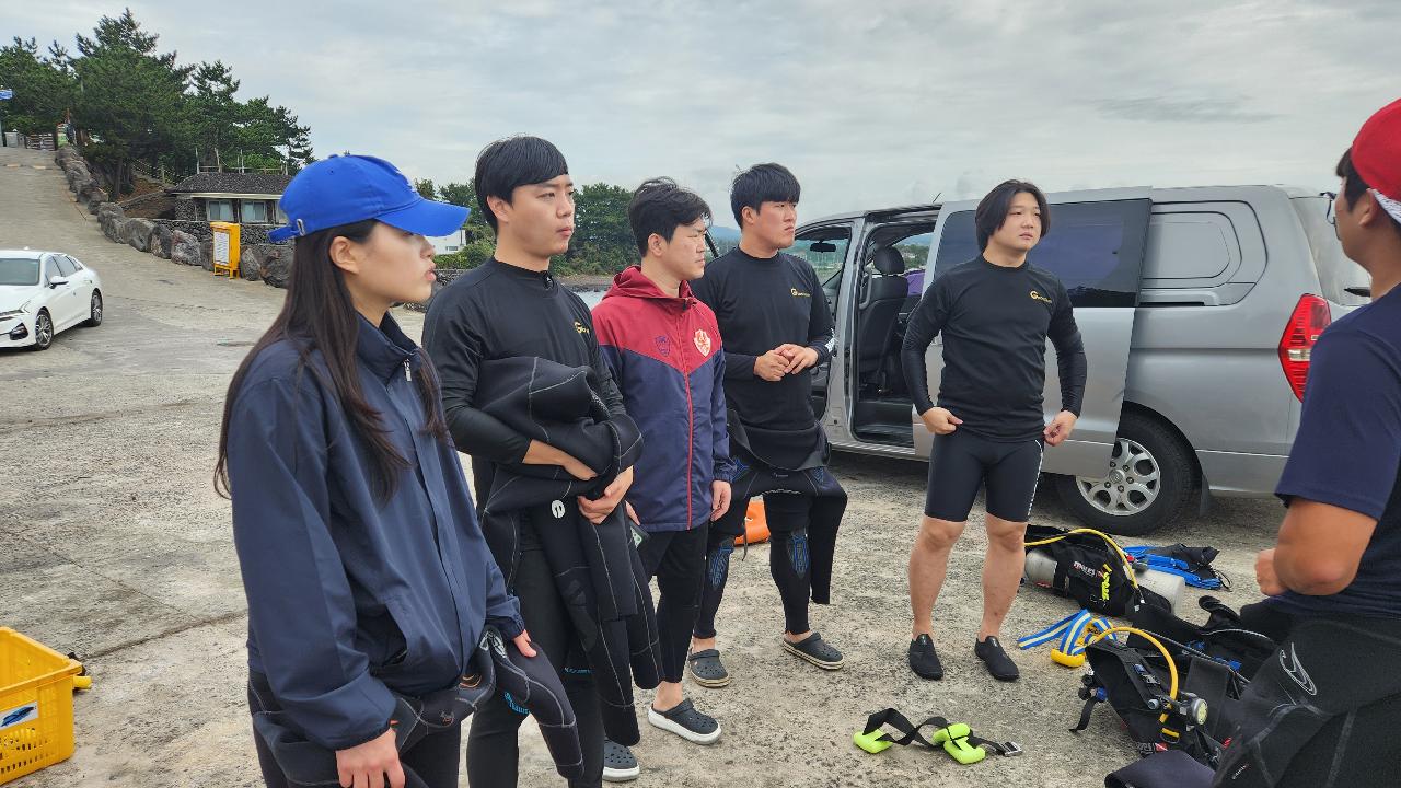 서귀포 망장포에서 오픈워터 교육생들과 함께