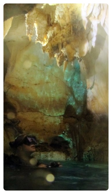 PALAU - Chandelier Cave