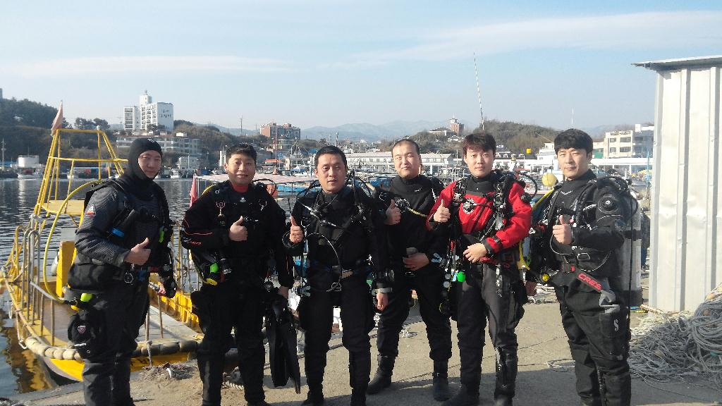 양양 파라다이스 - 바다 어딘가 버려짐