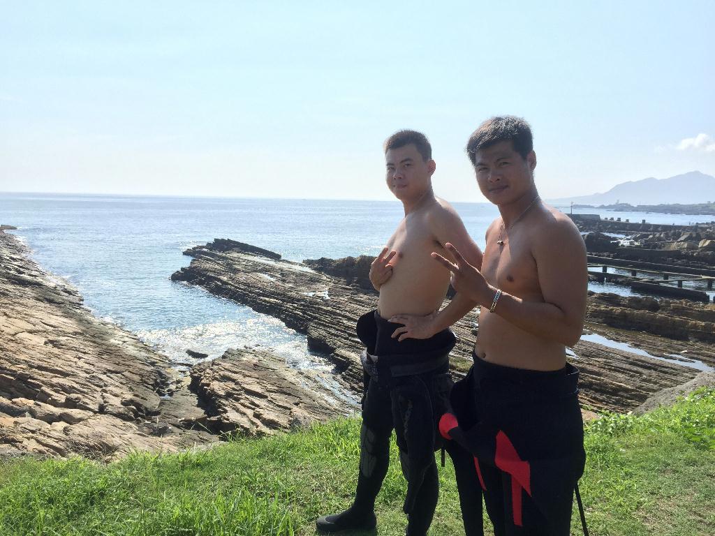 潛進綠島測試潛 - 東北角 - 美灧山
