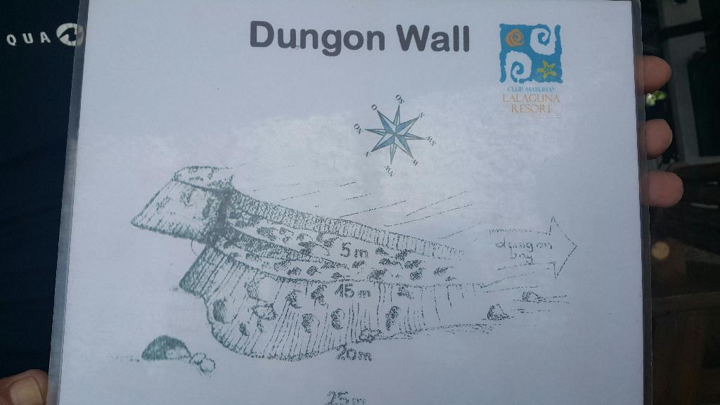 사방비치 아우라리조트 - Dungon wall