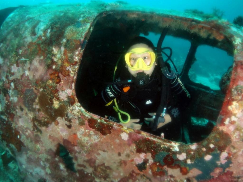 어드밴스드 교육 - 세부 막탄 - 텀블리 에어 플레인
