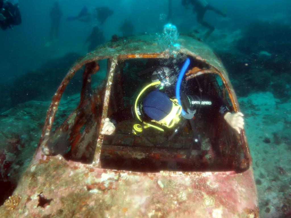 어드밴스드 교육 - 세부 막탄 - 텀블리 에어 플레인