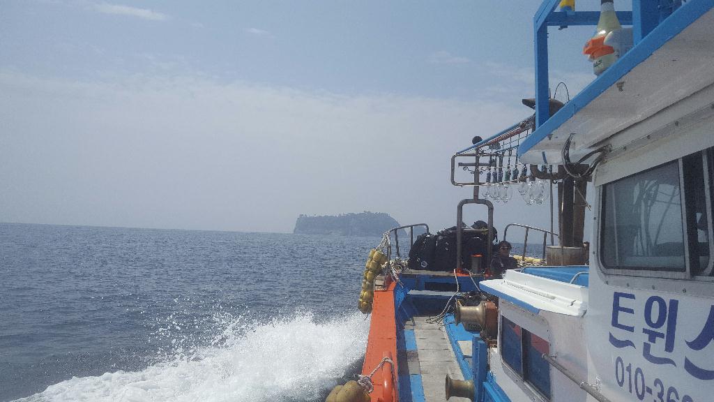 제주도 범섬 다이빙 - 제주도 - 범섬 본섬 동쪽