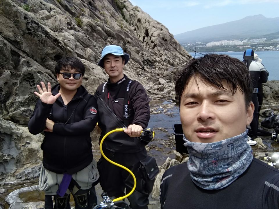 스쿠버짱 번개 모임(김병권.장민석.나) - 제주 범섬  - 꽃동산