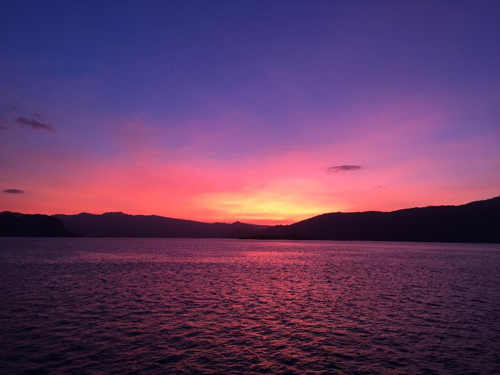 Fun diving - Komodo island - golden passage