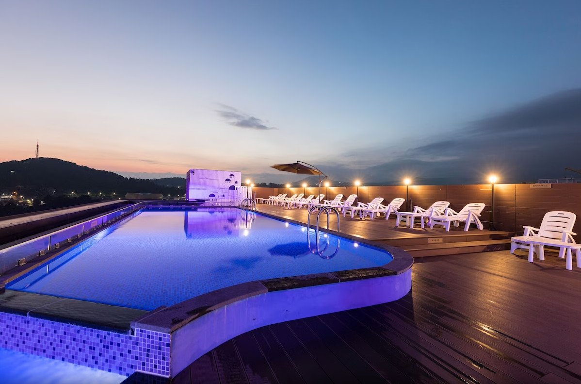 Recommended Hotels for Scuba Diving in Jeju Island - Seogwipo Old Town
