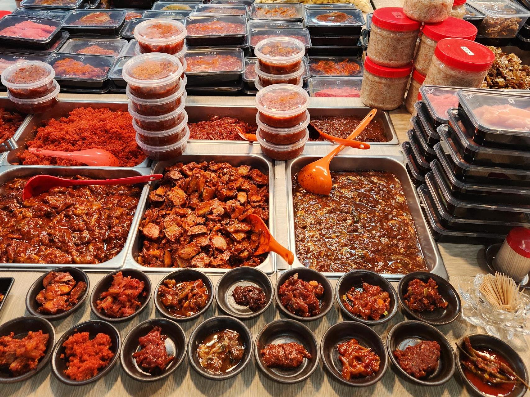 A Hidden Gem for Divers: Salted Seafood Shop in Seogwipo’s Traditional 5-Day Market